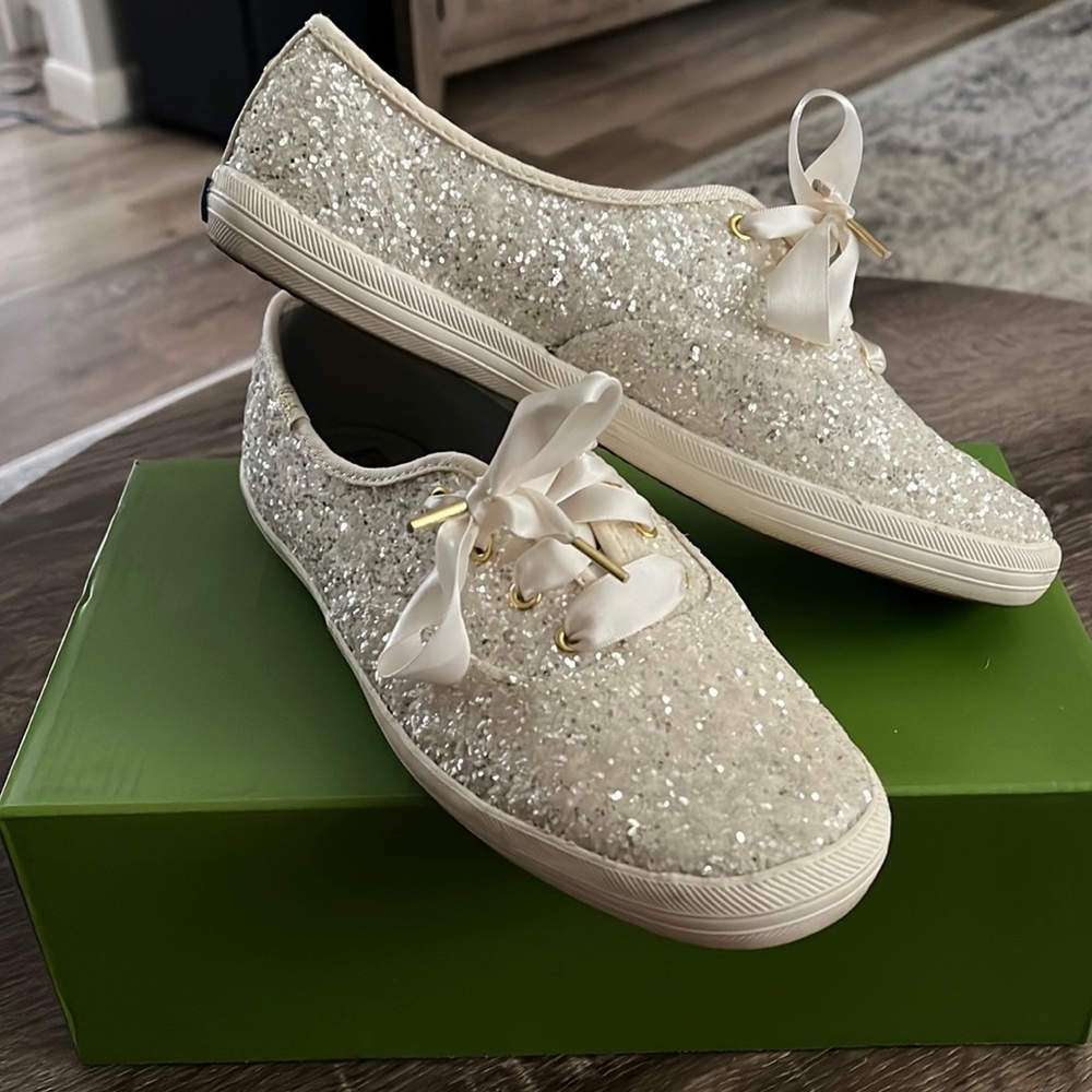 Kate spade keds. Glitter in cream